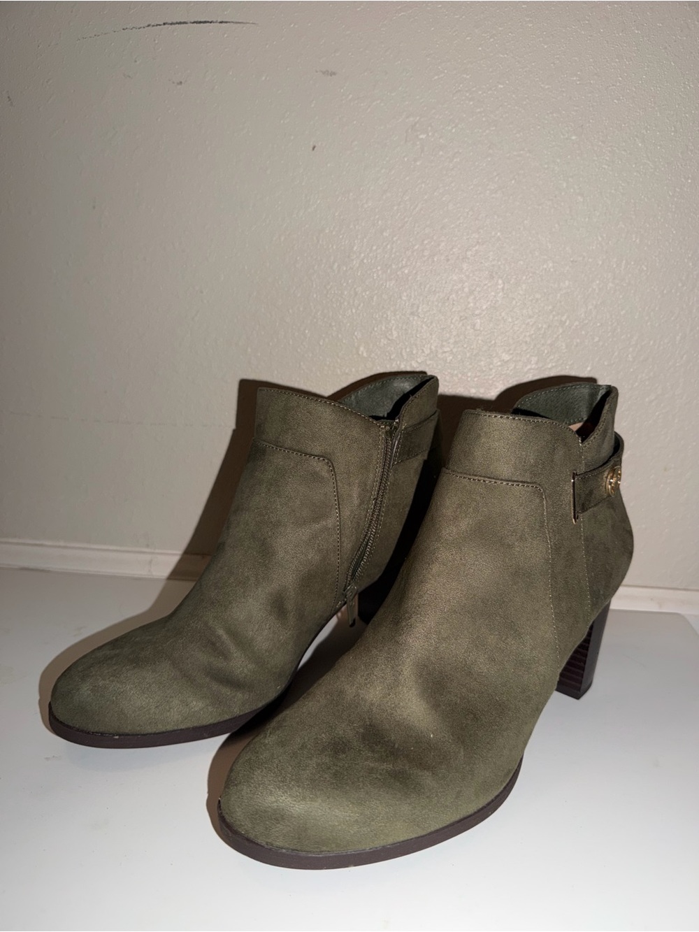 Giani Bernini Olive Green Suede Ankle Booties